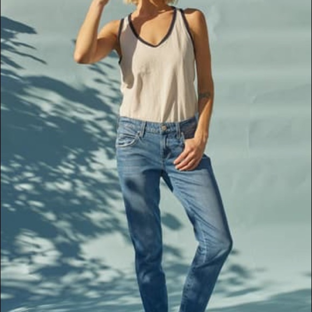 AMO
Twist Frayed Split Hem Skinny Jeans - Picture 3 of 5